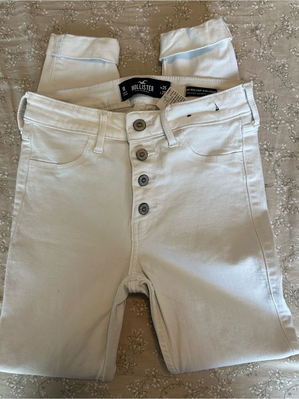 Hollister White High-Rise Crop Jeans